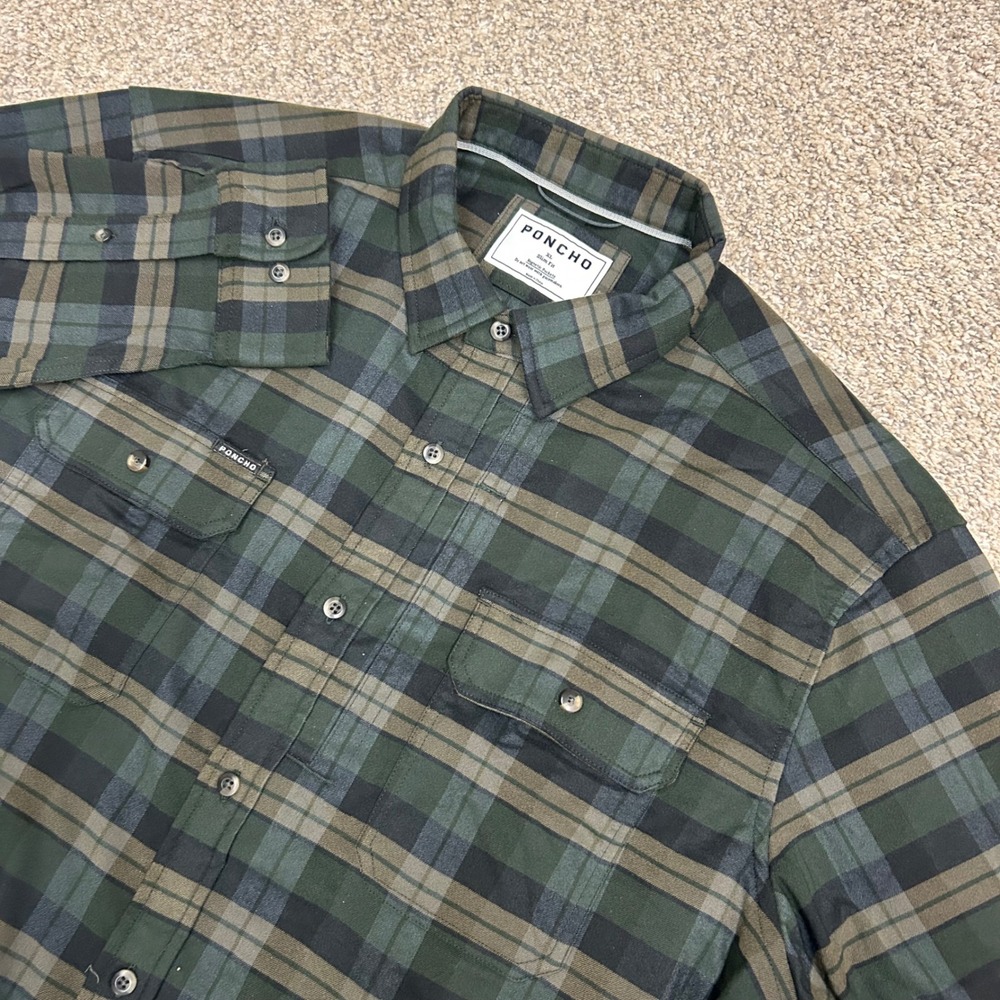 Poncho Flannel Shirt XL Green Brown Plaid Magnetic Pockets Slim Fit Button Down
